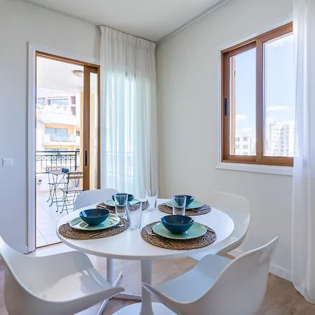 Cityscape Charm Apartament *